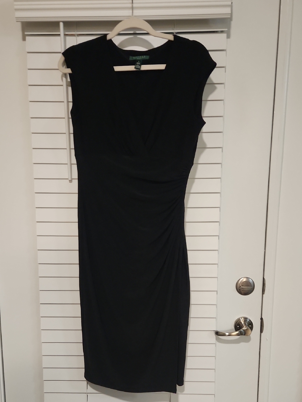 Lauren Ralph Lauren Black V-Neck Cap-Sleeve Midi Dress